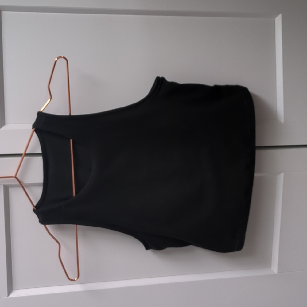 Vuori Elevation Plyo Tank